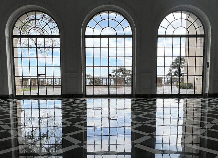 Professionally refinished marble flooring in a Beverly Hills home, showcasing a high-gloss finish and expert craftsmanship.